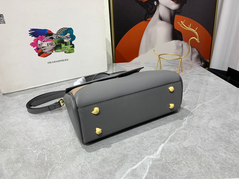 Barnes-Bags - Prada Bags - 842