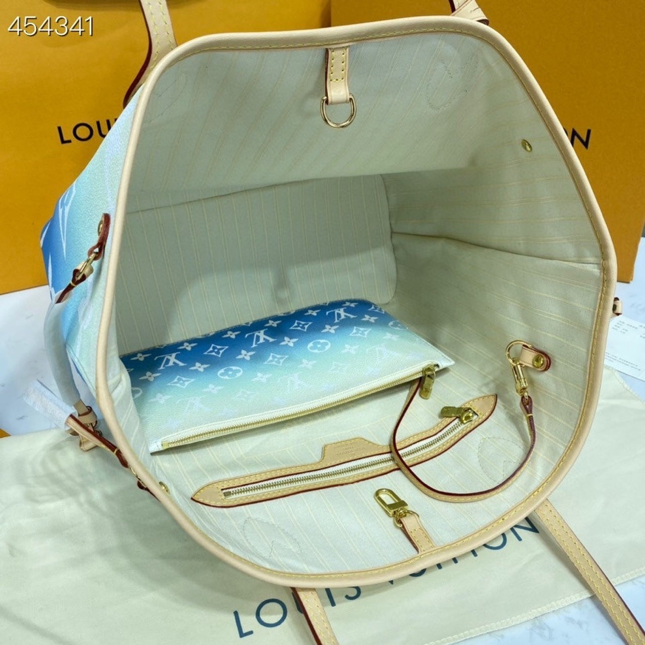Louis Vuitton Neverfull MM Tote Bag Monogram Giant Canvas Blue For Women,  Shoulder Bags 12.2in/31cm Louis Vuitton M45678
