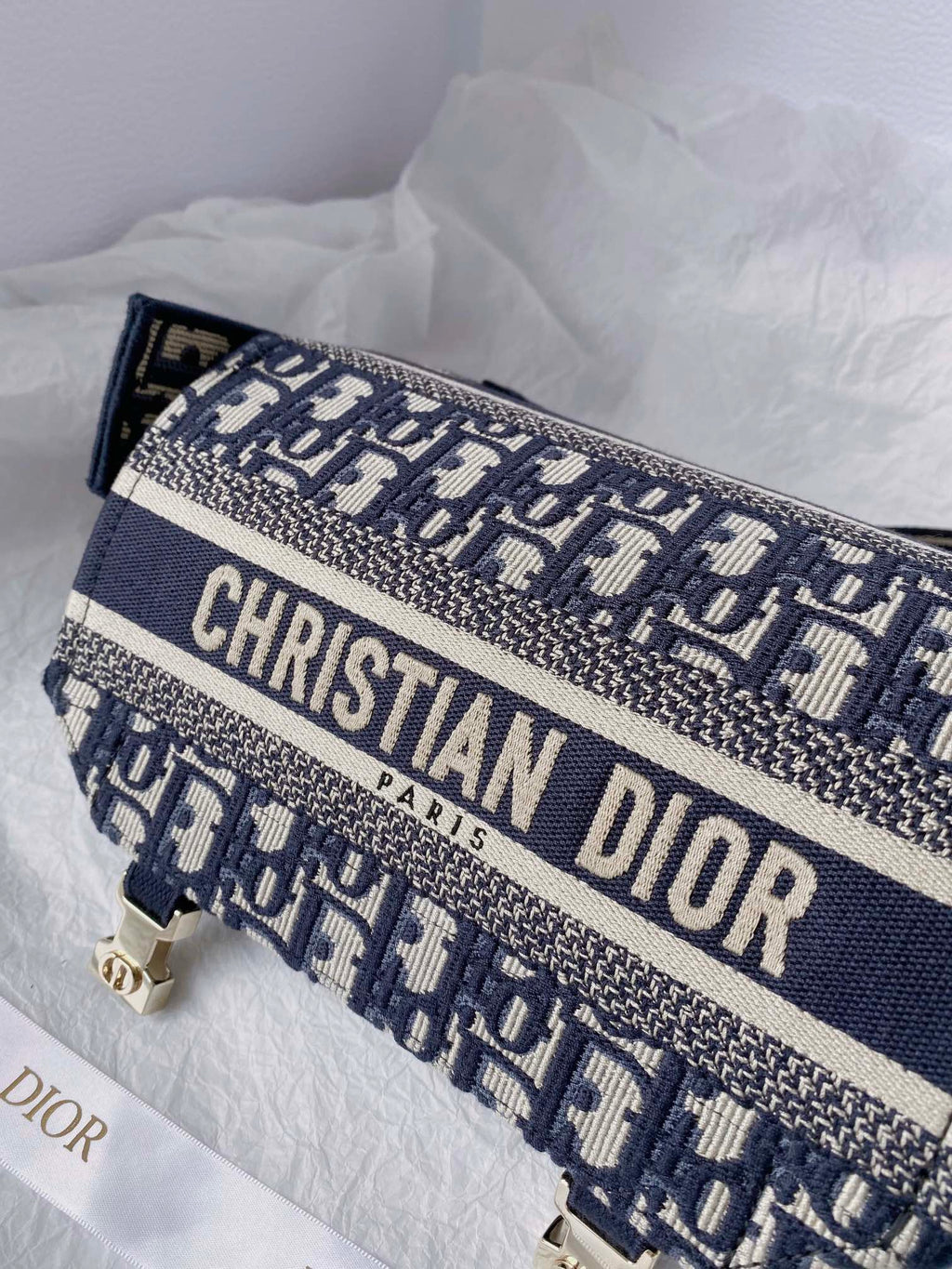 Dior Small DYORCAMP Bag Blue Oblique Embroidery, Blue Handbags, Shoulder Bags, Crossbody Bags, 23cm CD M1241ORIW_M928