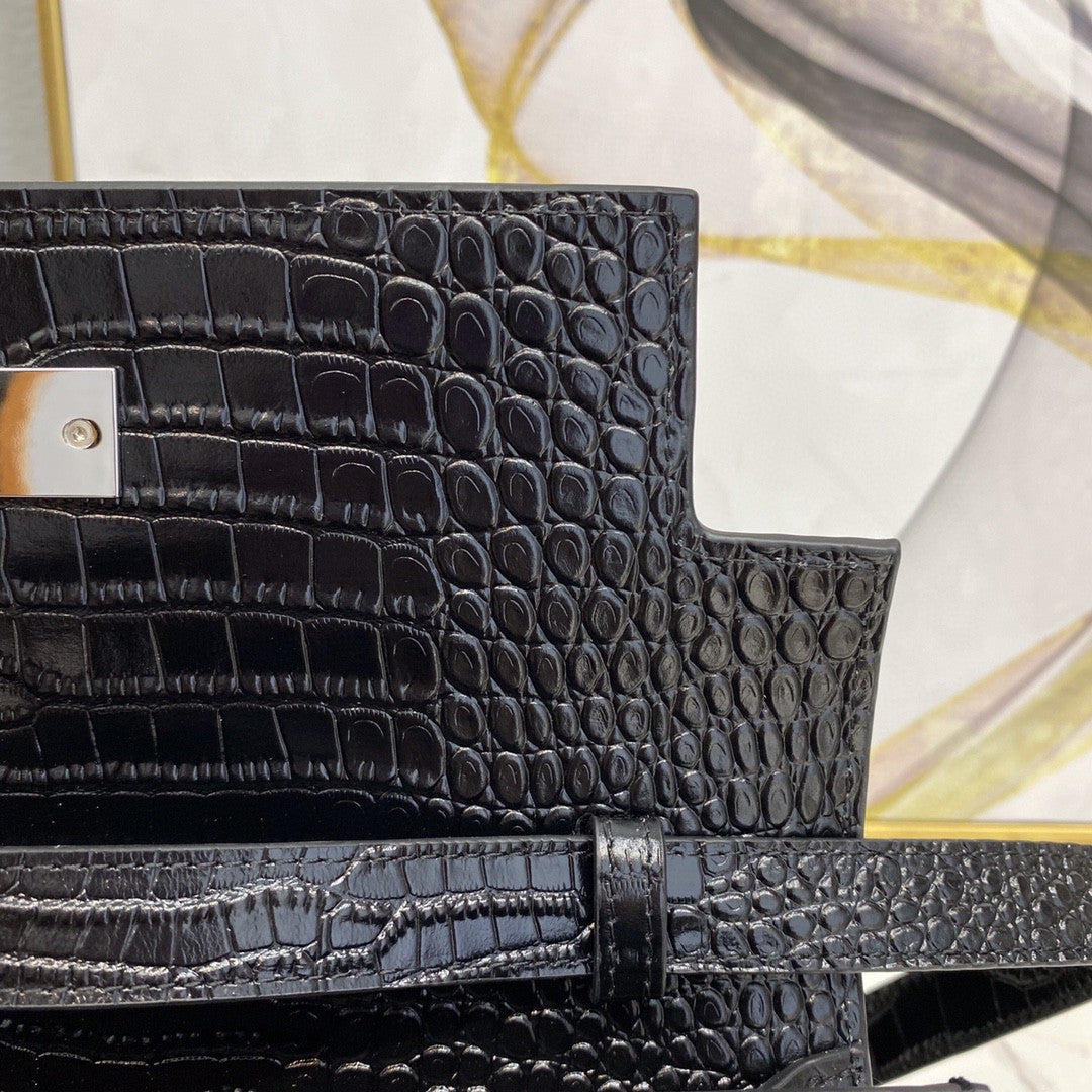 Manhattan Shoulder Bag In-Shiny Black For Women 11.4in/29cm YSL 579271DND0J1000