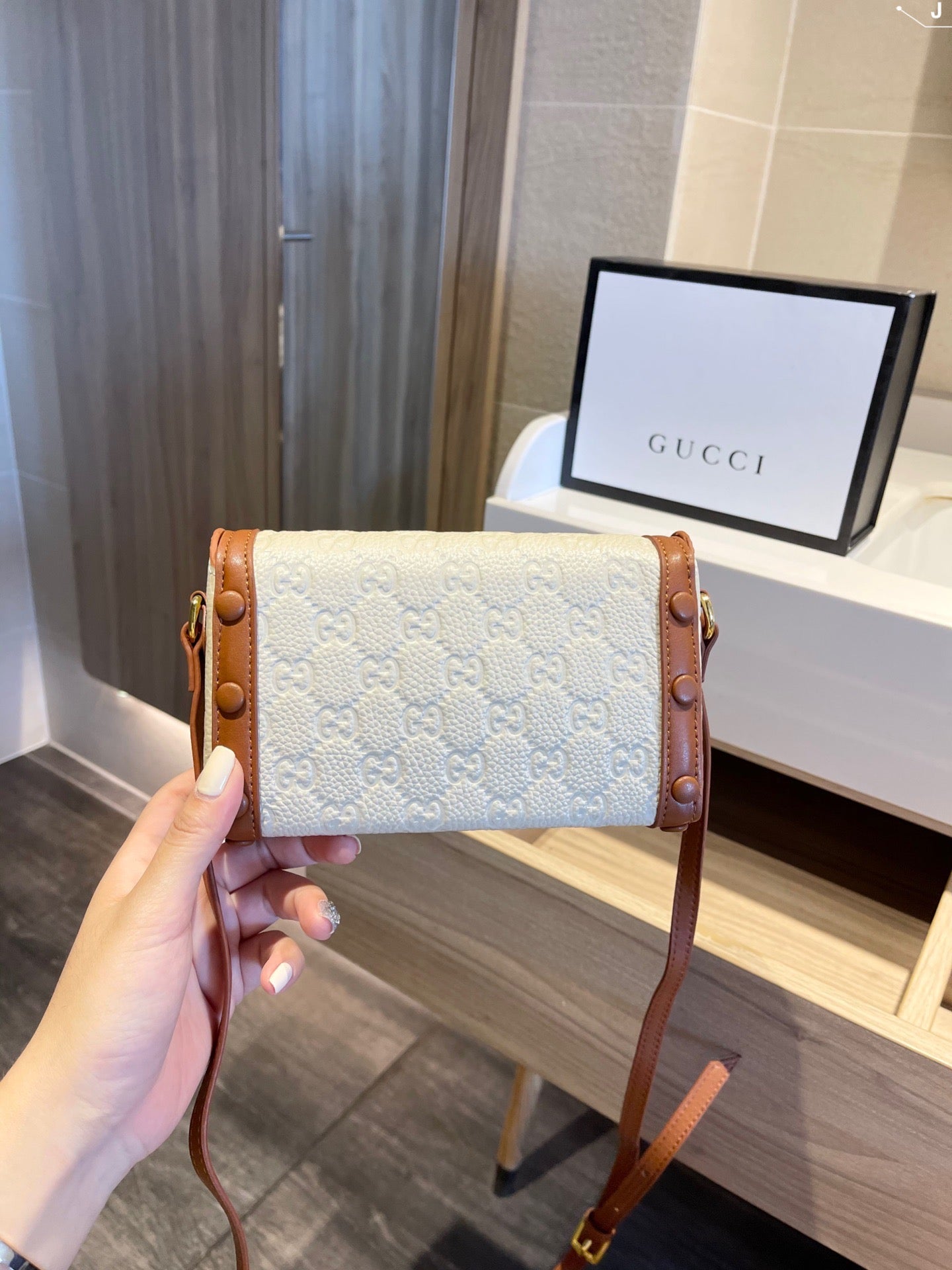 LB - New 1:1 rep  Bags Gucci 330