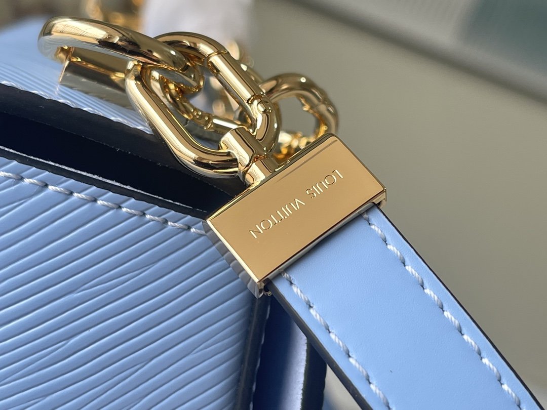 Louis Vuitton Twist MM Monogram Flower Bleu Nuage Blue For Women,  Shoulder And Crossbody Bags 9.1in/23cm Louis Vuitton M59627
