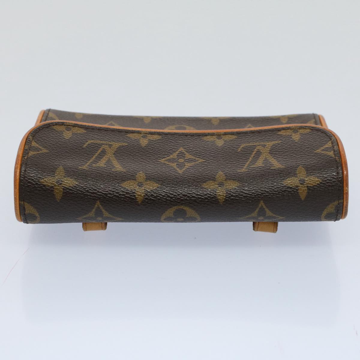 Louis Vuitton Florentine Clutch Bag