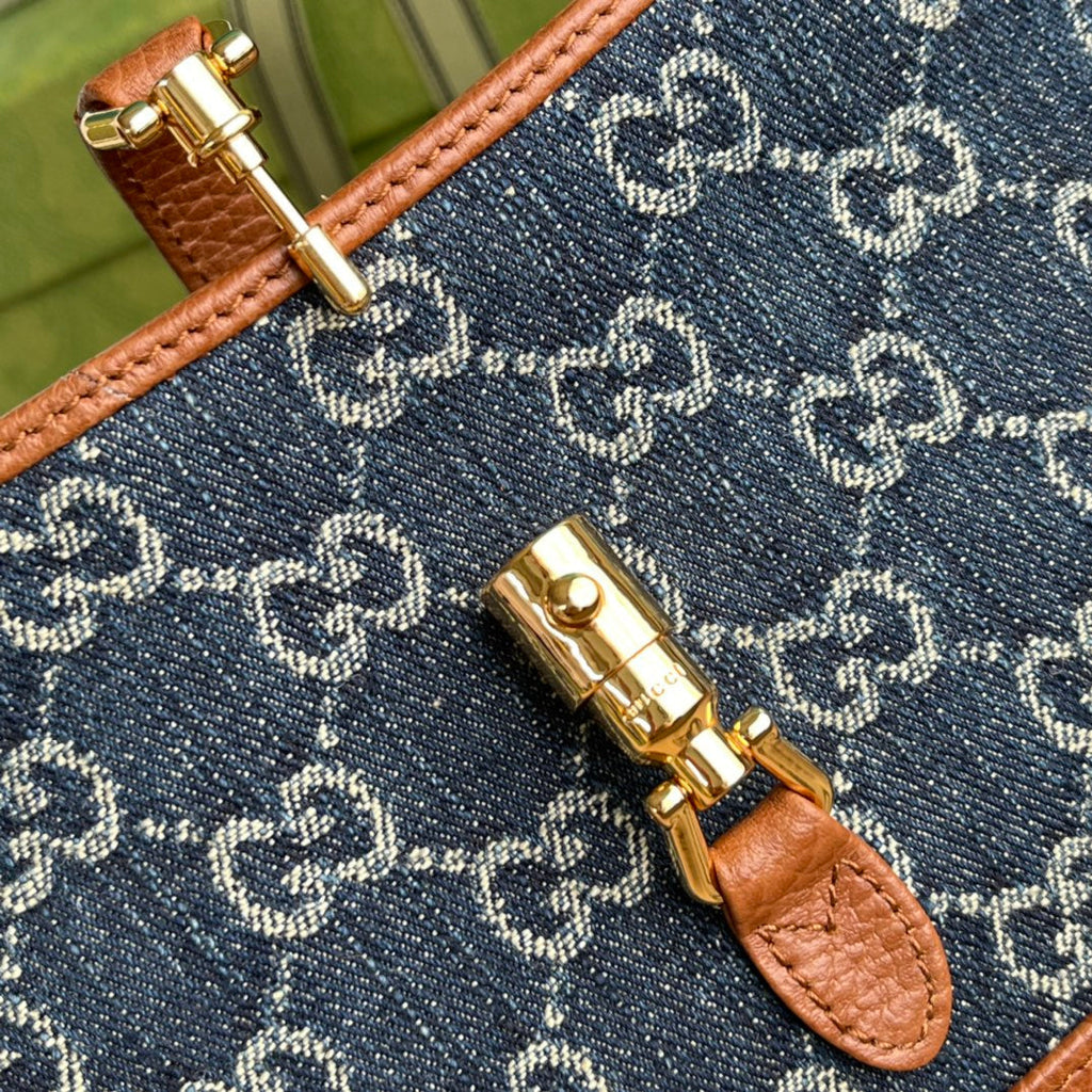 Gucci Jackie 1961 Mini Shoulder Bag Blue And Ivory Gucci Jacquard Denim For Women 7.5in/19cm Gucci ‎637092 2KQGucci 8375