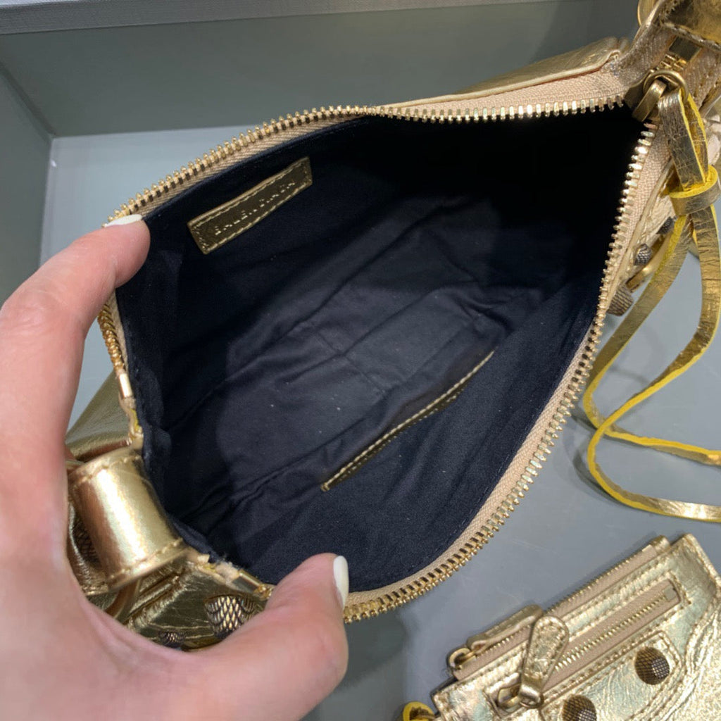 Le Cagole XS Shoulder Bag In Gold, For Women,  Bags 10.2in/26cm 6713090GT3M8005