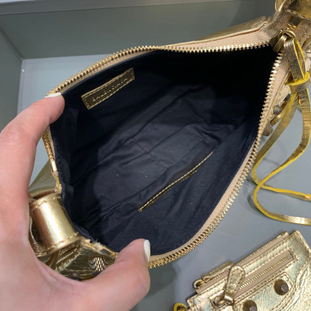 Le Cagole XS Shoulder Bag In Gold, For Women,  Bags 10.2in/26cm 6713090GT3M8005