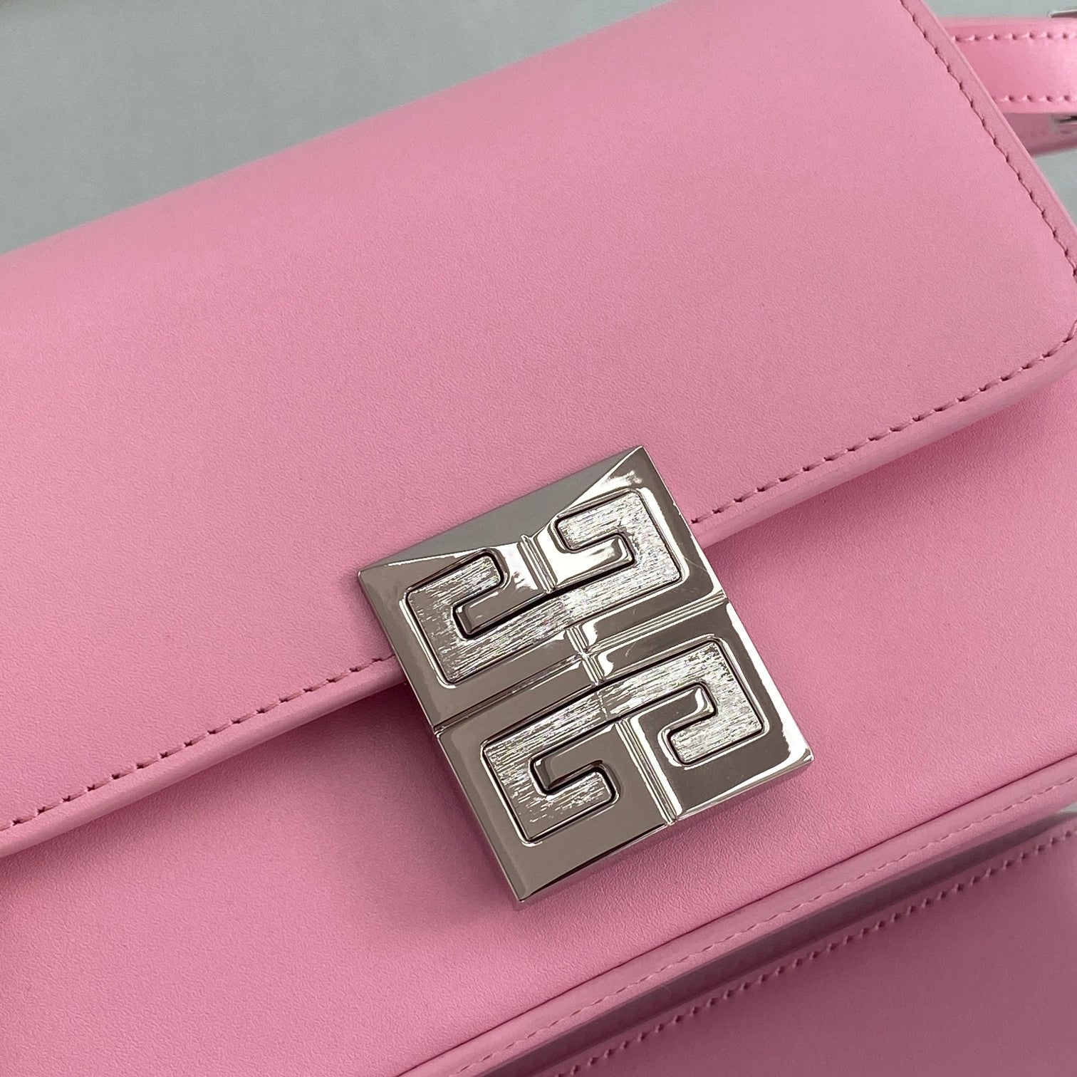 gv Small 4G Bag Pink For Women, Handbags, Shoulder Bags 6.5in/16.5cm GVCÃ‚Â 