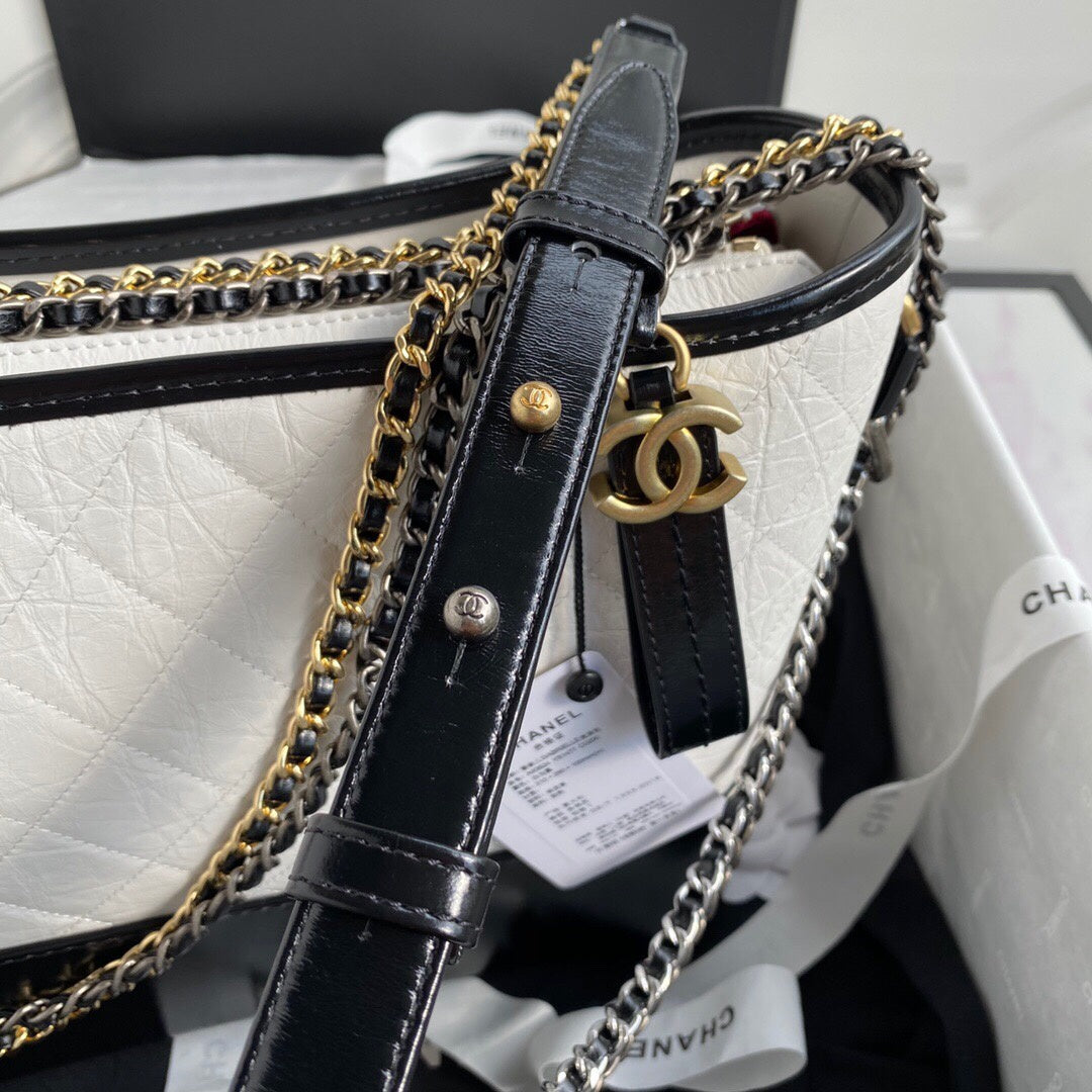ChanelGabrielle Hobo Handbag White/Black For Women, Women’s Bags, Shoulder And Crossbody Bags 9.8in/25cm A93824 Y61477 C0200