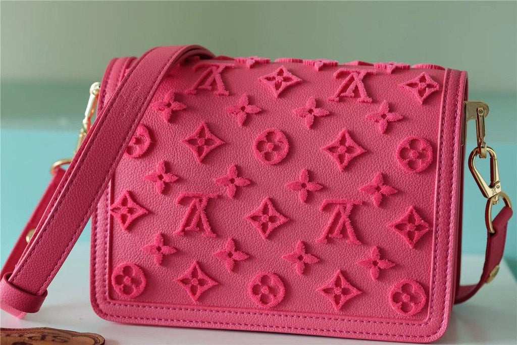 Louis Vuitton Mini Dauphine Monogram GlamIuo Pink For Women,  Shoulder And Crossbody Bags 7.9in/20cm Louis Vuitton M20747