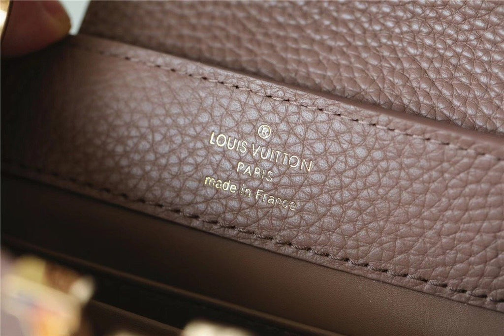 Louis Vuitton Capucines Mini Taurillon Light Brown For Women,  Shoulder And Crossbody Bags 21cm/8.3in Louis Vuitton M56071