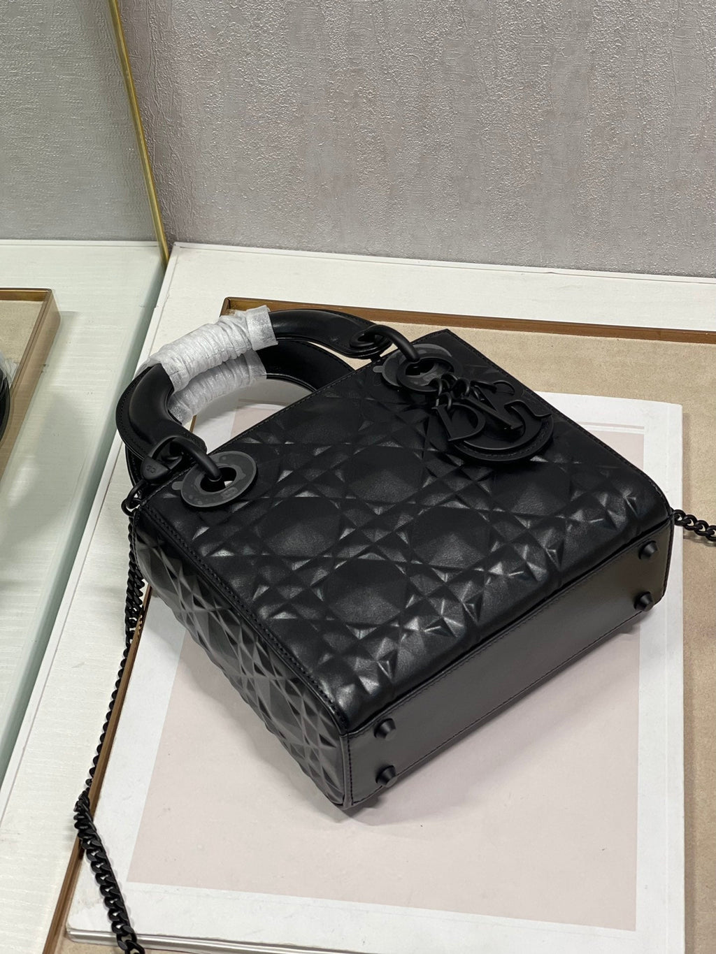 Dior Mini Lady Bag Cannage with Beaded Motif, Black, For Women Women’s Handbags, Crossbody Bags, 17cm CD M0505SNEA_M900