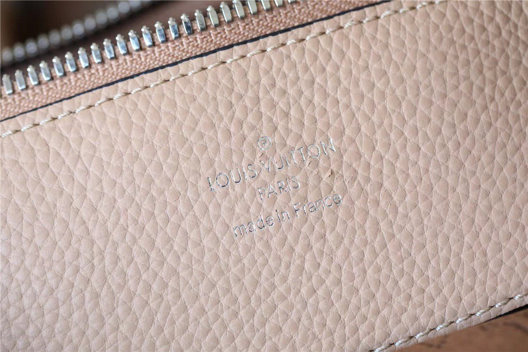 Louis Vuitton Bella Tote Mahina Coquille For Women,  Shoulder And Crossbody Bags 12.6in/32cm Louis Vuitton 