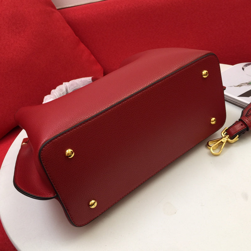 Barnes-Bags - Prada Bags - 931