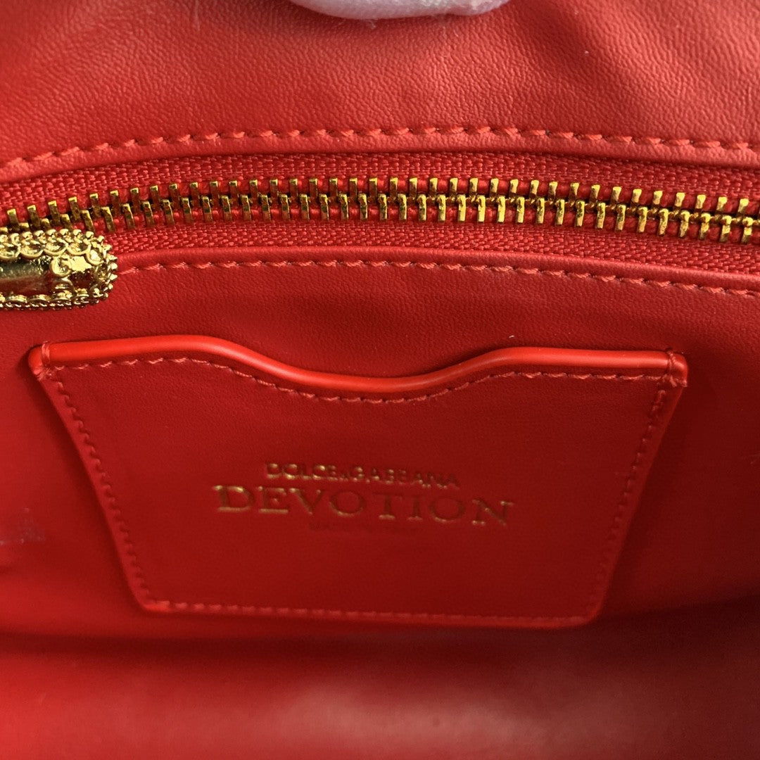 MeGLAMIum Devotion Shoulder Bag In Quilted Nappa Red For Women 10.2in/26cm GLAMI