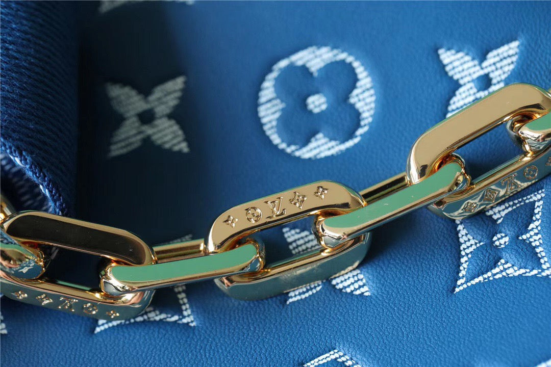 Louis Vuitton Coussin PM Puffy Navy Blue For Women,  Shoulder And Crossbody Bags 10.2n/26cm Louis Vuitton M59392