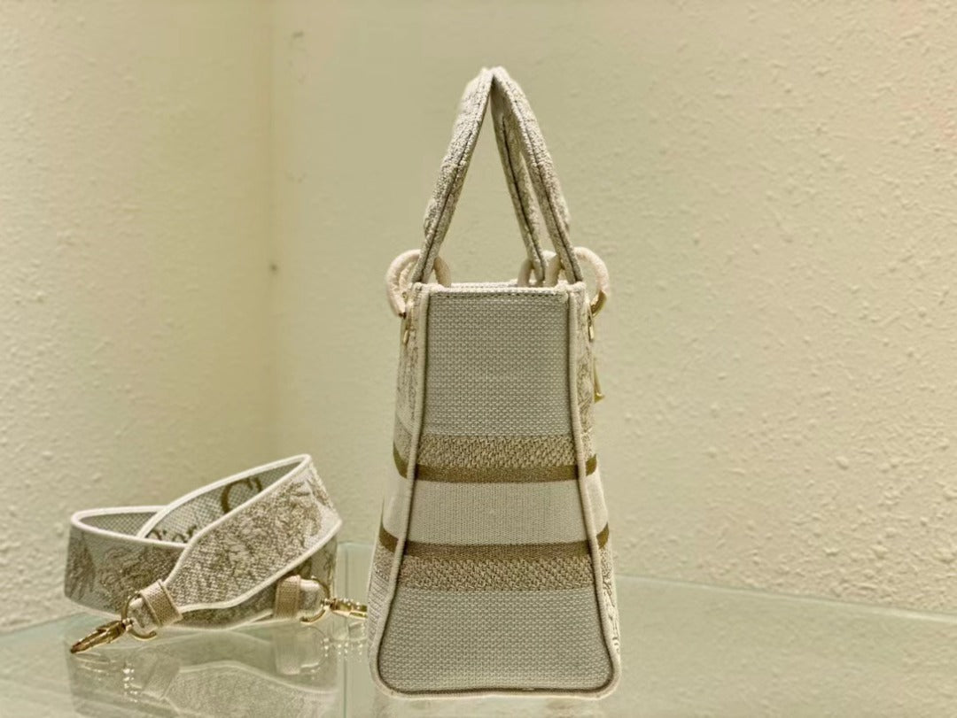 Dior MeDiorum Lady D-Lite Bag, Beige Handbags, Crossbody Bags, 24cm CD