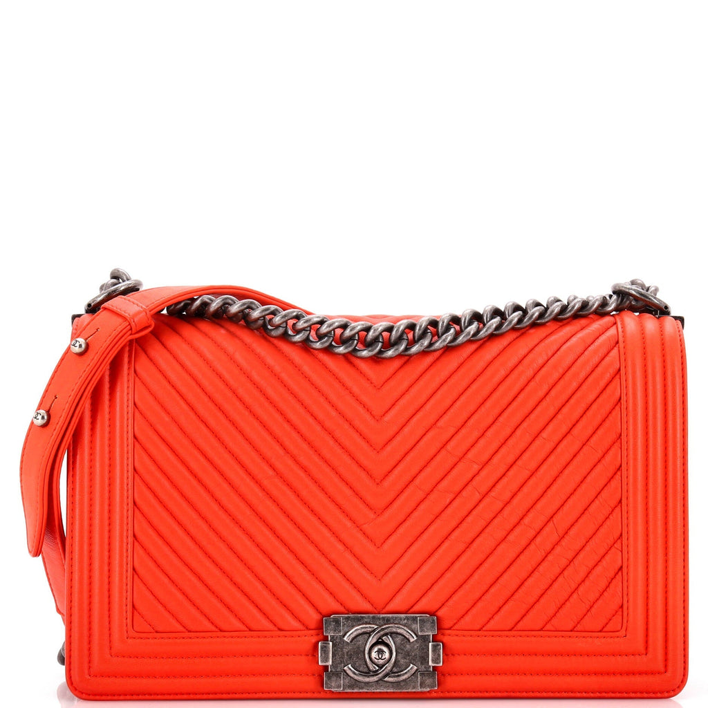 Chanel Boy Flap Bag Chevron Wrinkled Lambskin New Medium
