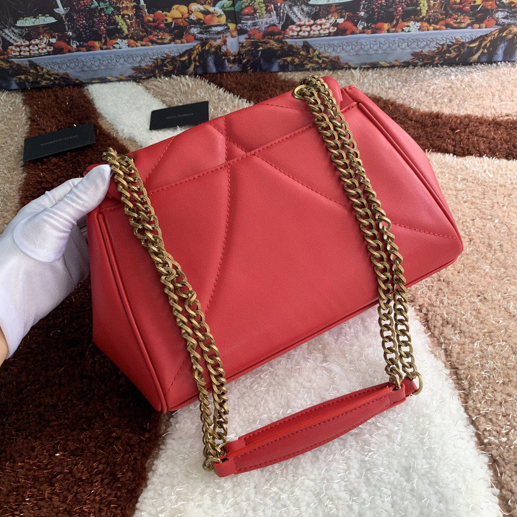 DG MeDiorum Devotion Shoulder Bag In Quilted Nappa Red For Women 10.2in/26cm DG