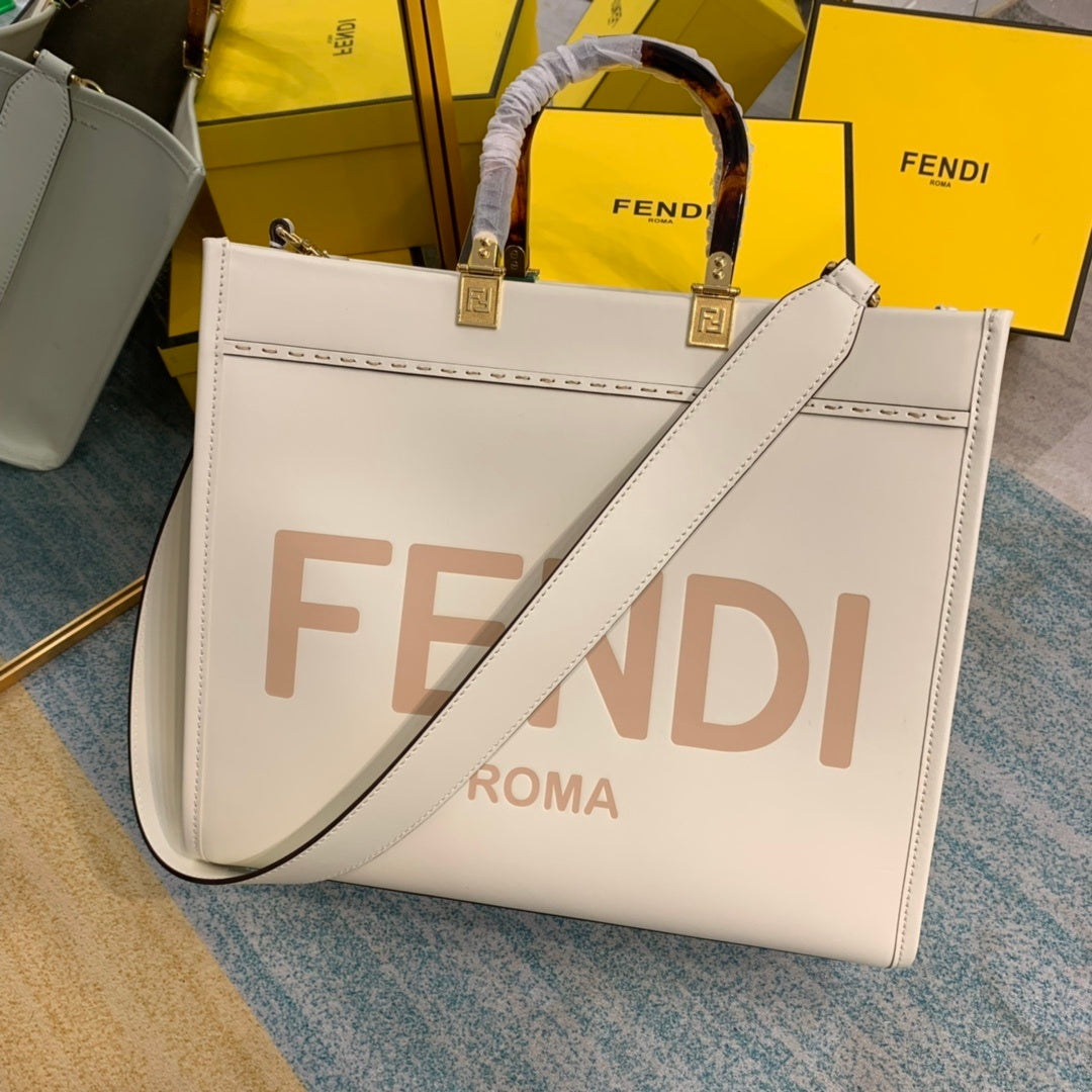 Sunshine Handle Bag White For Women, Women’s Handbags, Shoulder And Crossbody Bags 14.2in/36cm FF 8BH386ABottega VenetaLF0K7E