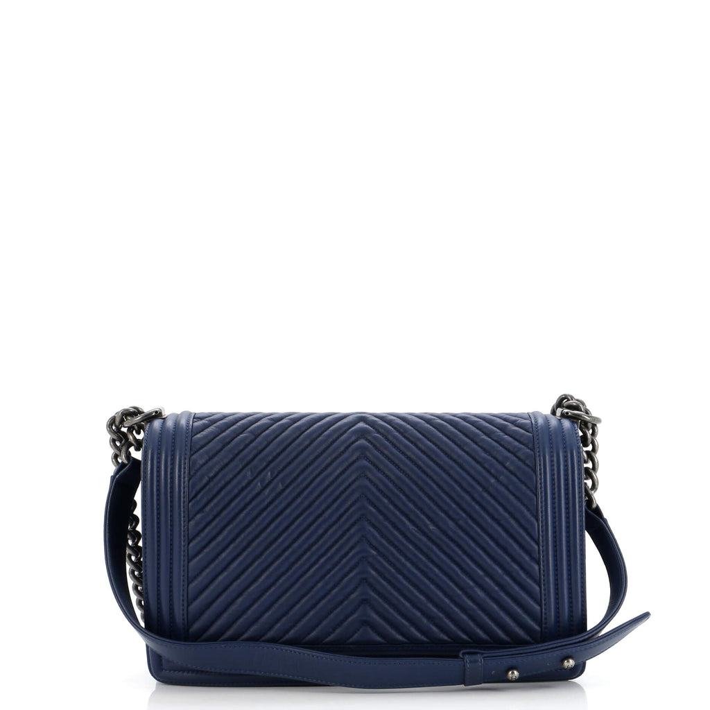 Chanel Boy Flap Bag Chevron Wrinkled Lambskin New Medium