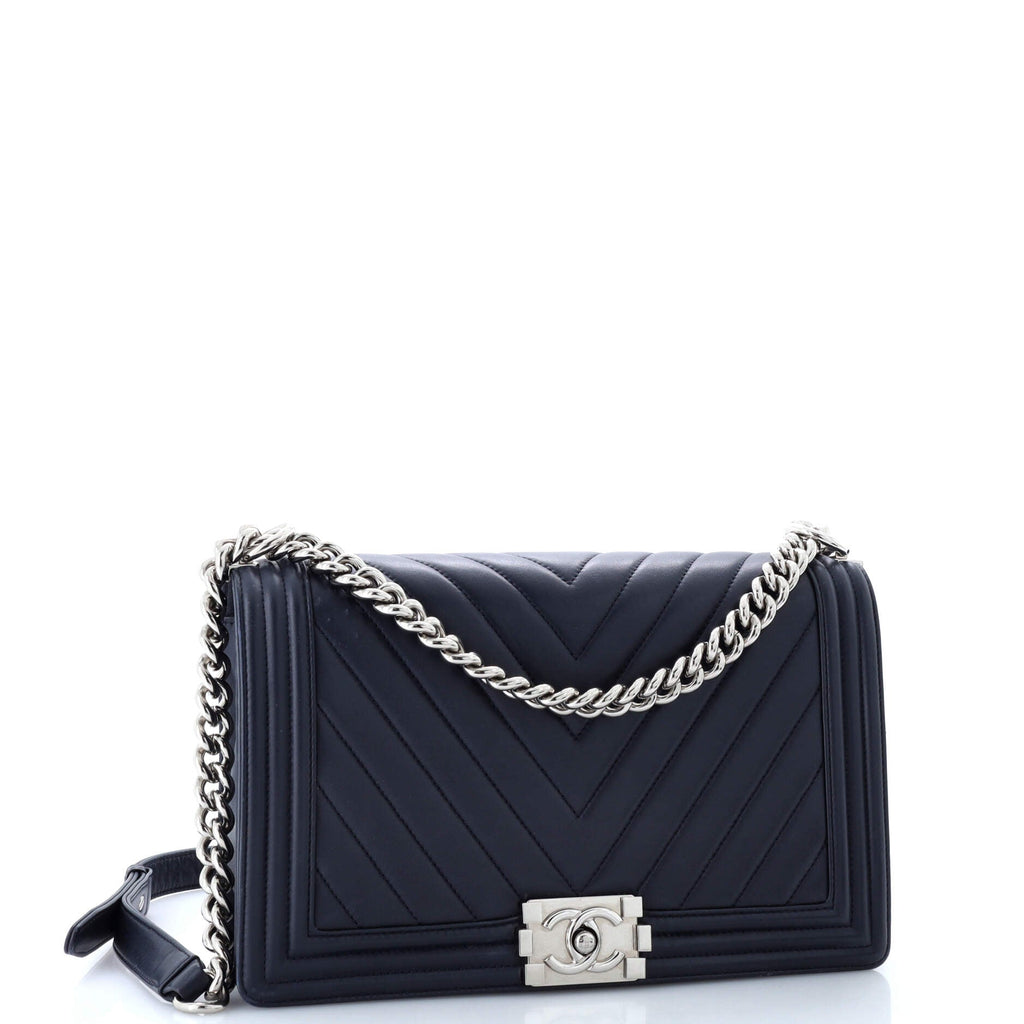 Chanel Boy Flap Bag Chevron Calfskin New Medium