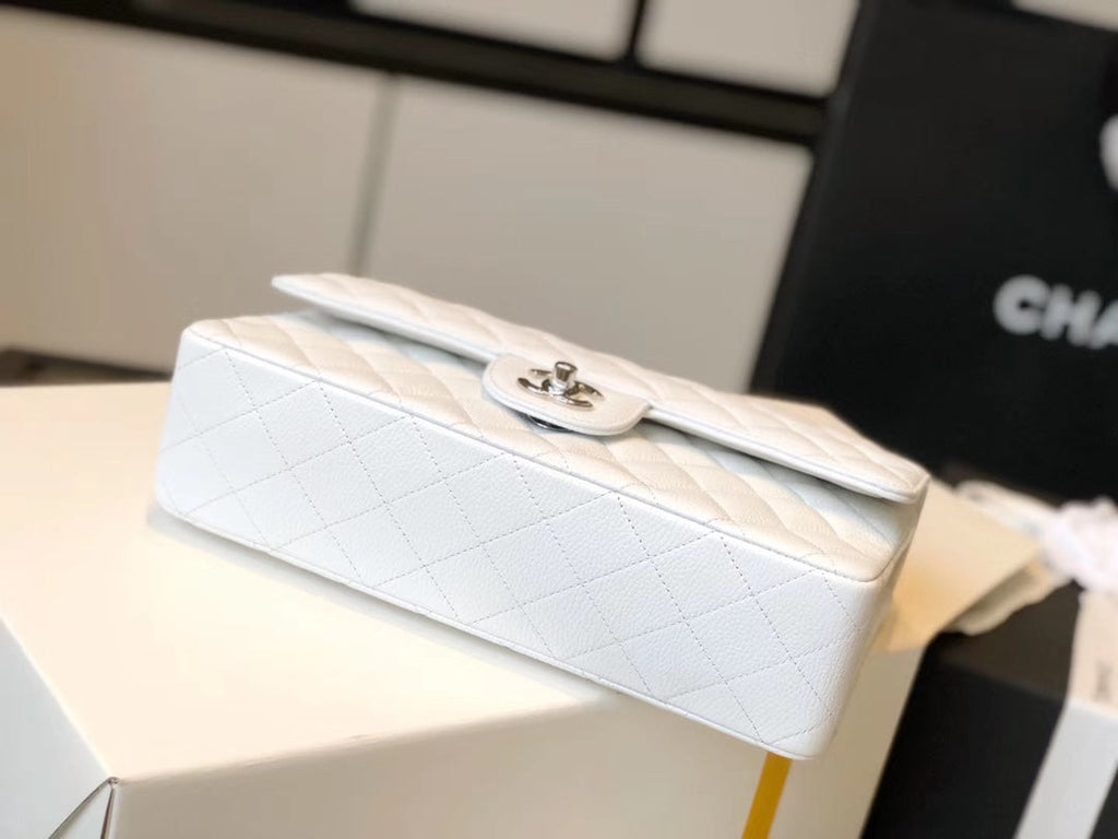 Chanel Classic MeGLAMIum GlamIapbag SiLouis Vuittoner Hardware White 10in/25.5cm