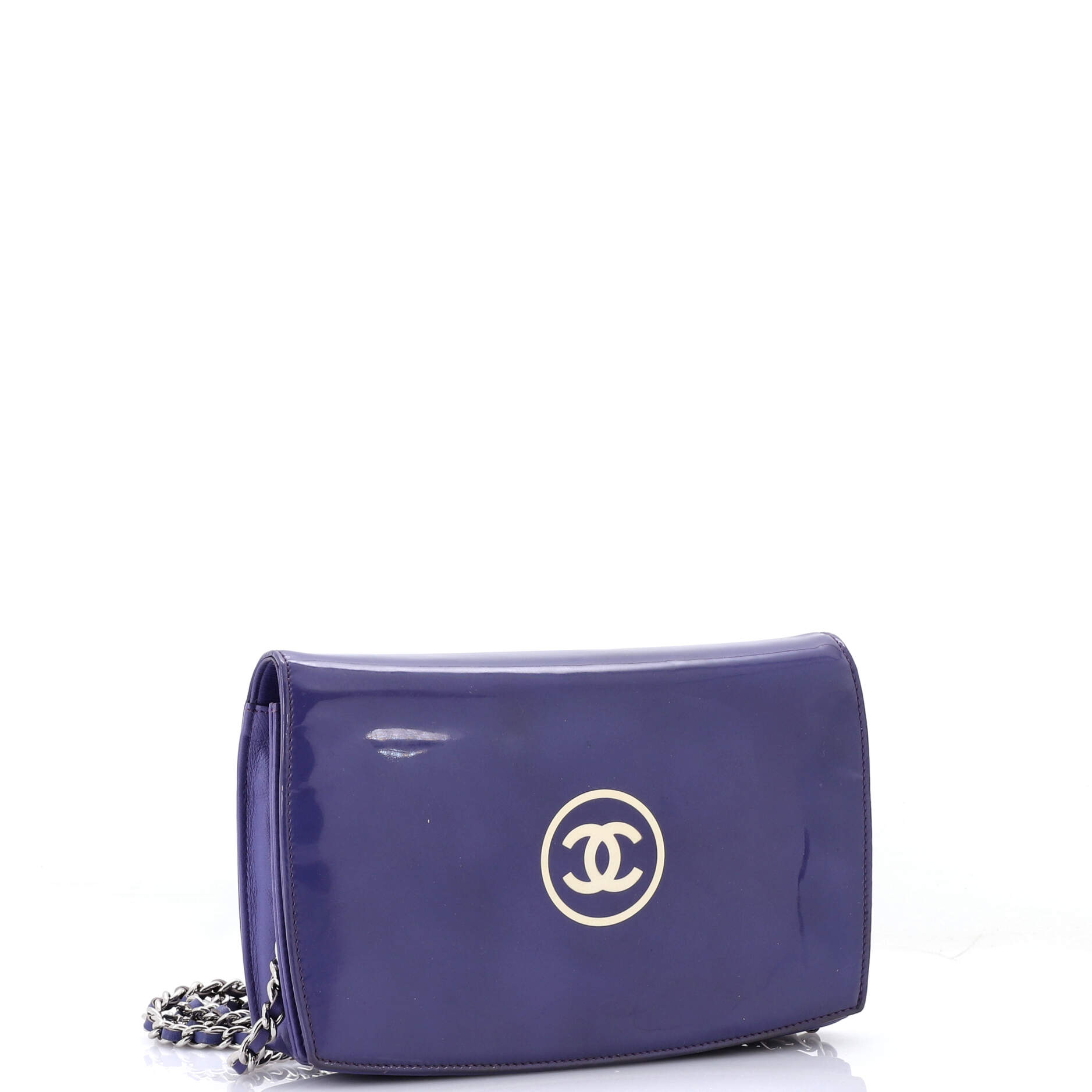 Chanel CC Logo Wallet on Chain