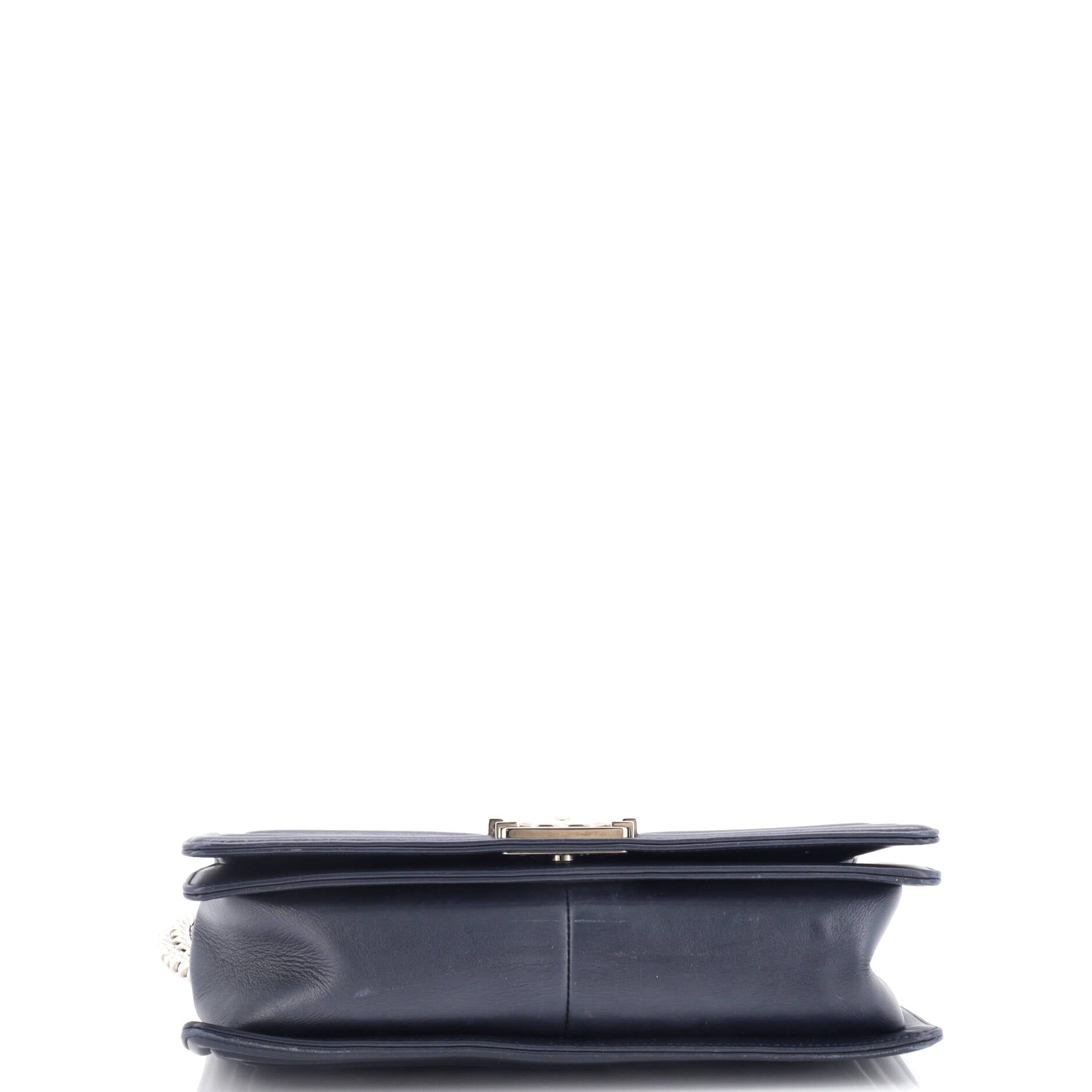 Chanel Boy Flap Bag Chevron Calfskin New Medium