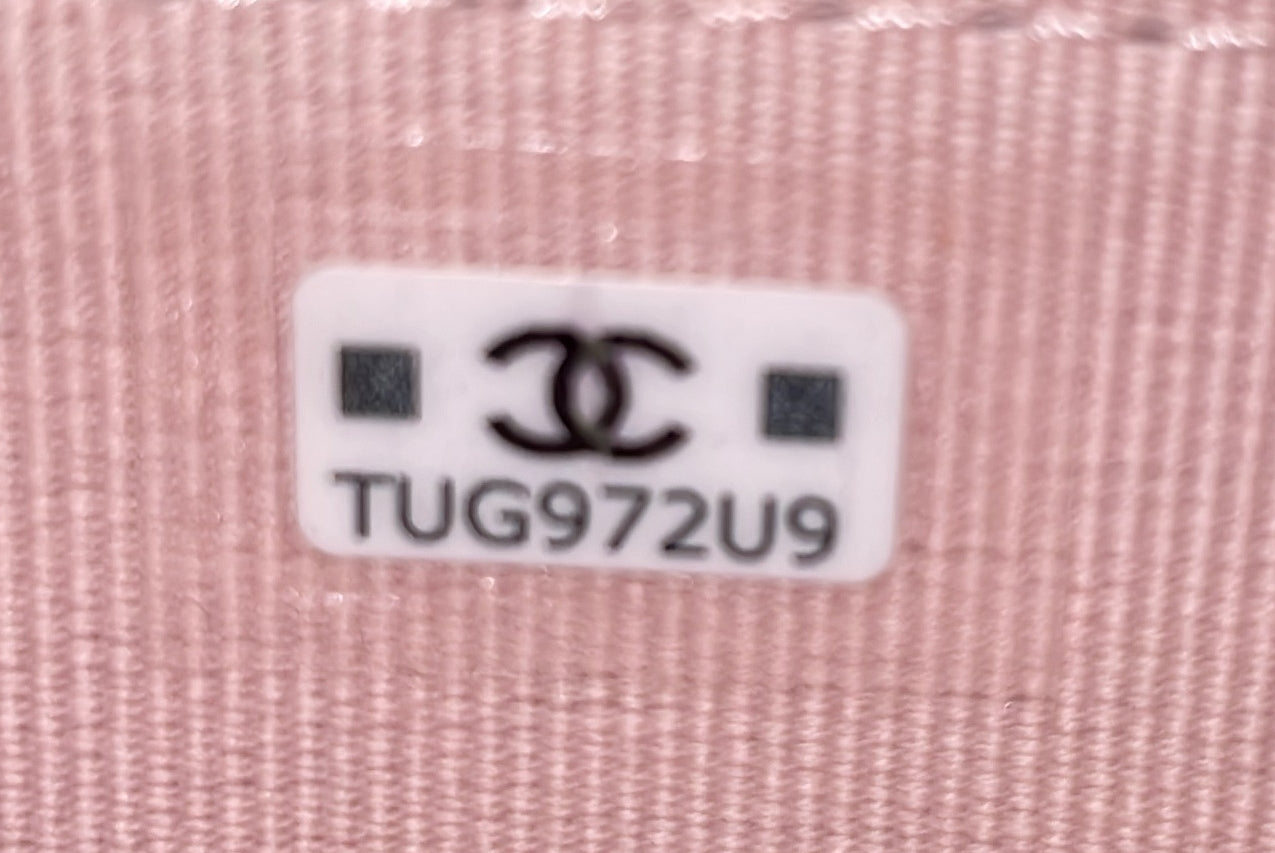 Chanel CC Stars Zip Around Card Holder Quilted Lambskin