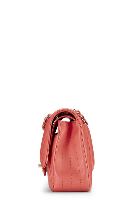 CHANEL,  Pink Chevron Lambskin Classic Double Flap Medium, Pink