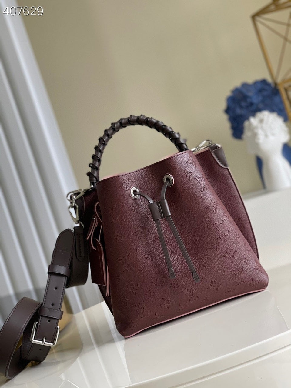 Louis Vuitton Muria Bucket Bag For Women, WomenÃƒÂ¢Ã¢â€šÂ¬Ã¢â€žÂ¢s Handbags, Shoulder And Crossbody Bags Burgundy 9.8in/25cm Louis Vuitton