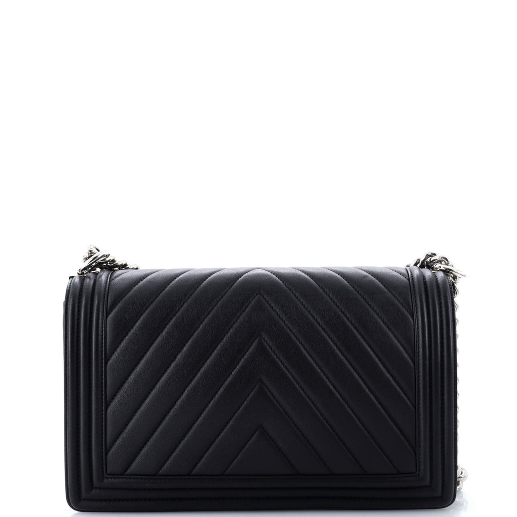 Chanel Boy Flap Bag Chevron Calfskin New Medium