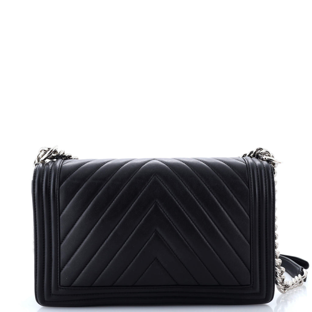 Chanel Boy Flap Bag Chevron Calfskin New Medium