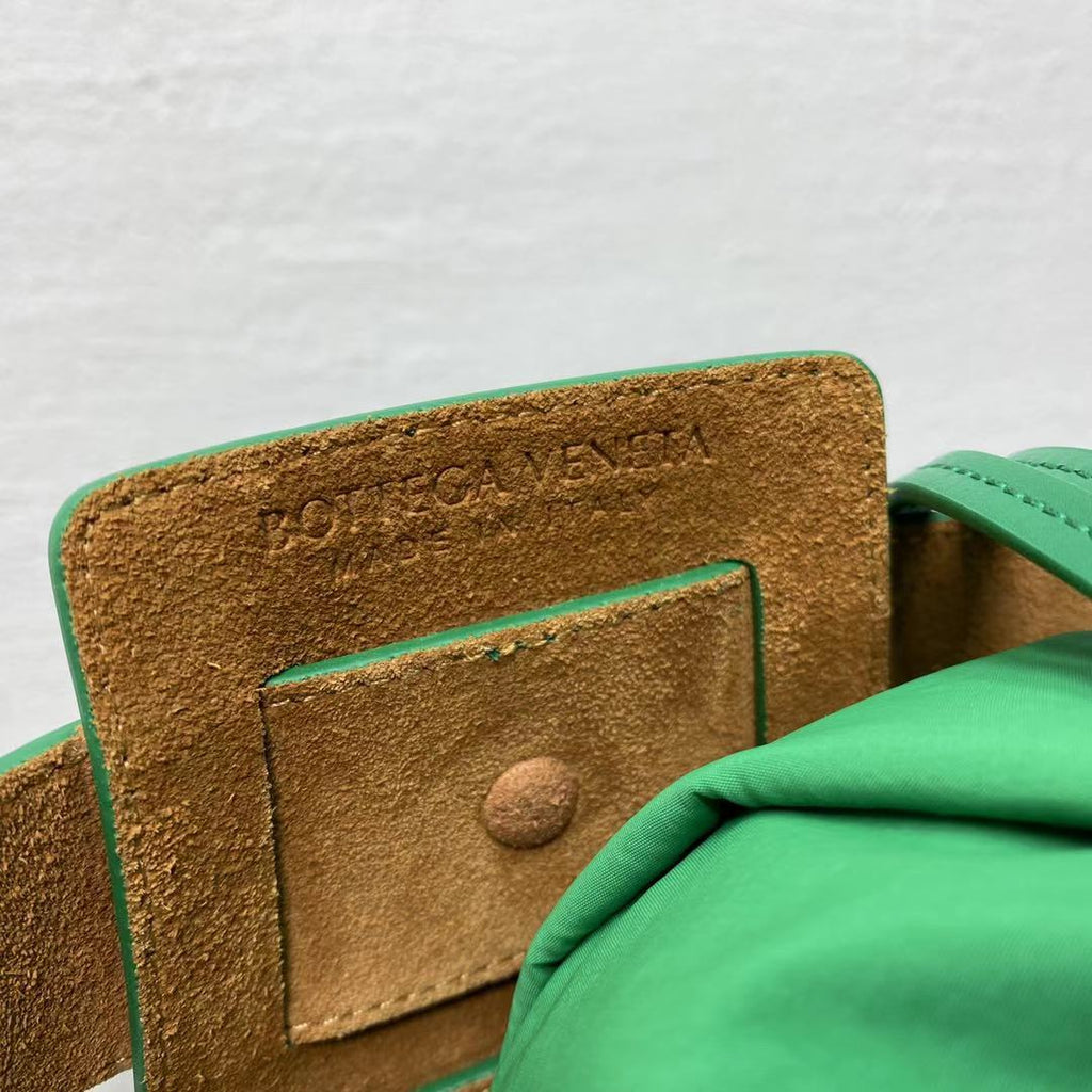 MeGLAMIum Shoulder Bag Green, For Women, Women Bags 8.6in/22cm