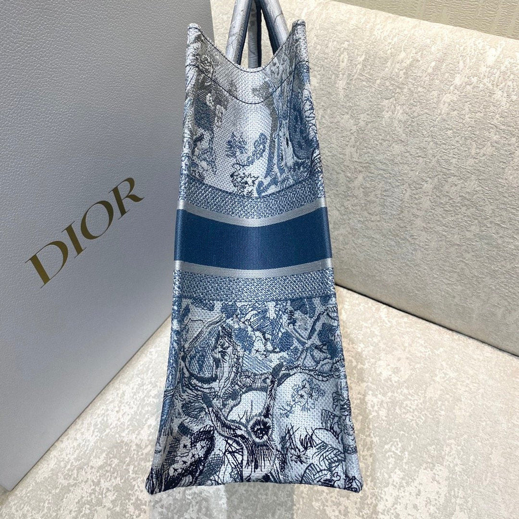 Dior Large Book Tote Blue and White Cornely Embroidery, Blue, For Women Women’s Handbags, Shoulder Bags, 42cm CD M1286ZRGO_M928