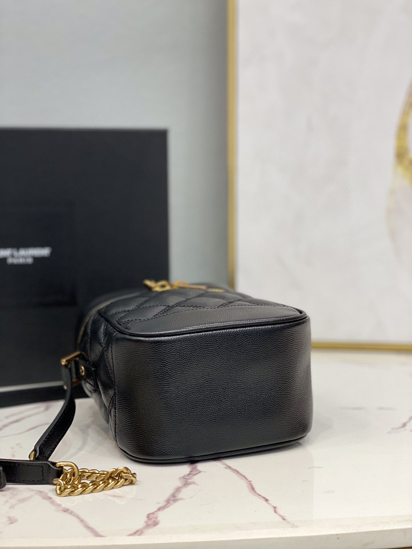 YSSL 80’s Vanity Bag In CarrÃ©-Quilted Grain De Poudre Black For Women 6in/16.5cm YSL 649779DME271000