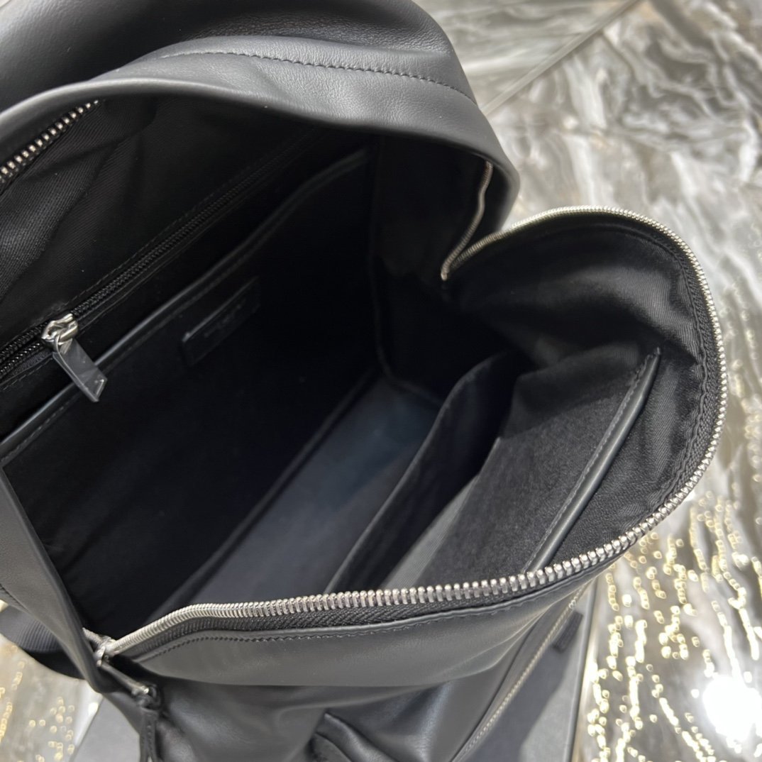 Top Quality City Backpack In Unisex For Women 13.8in/35cm Black YSL