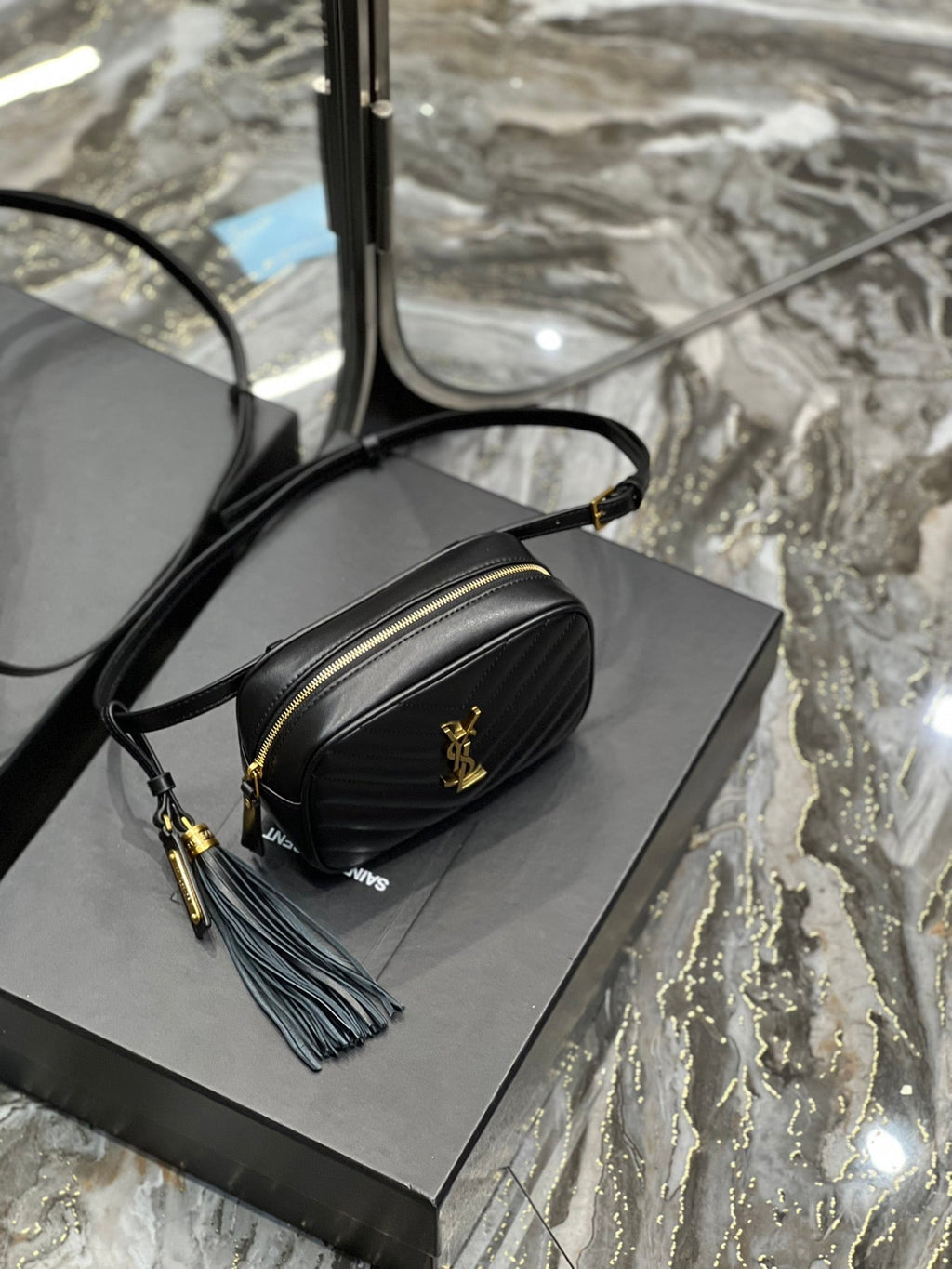 YSSL Lou Belt Bag Black In MatelassÃ© Gold Toned Hardware For Women 6.1in/15cm YSL 614031DV7071000