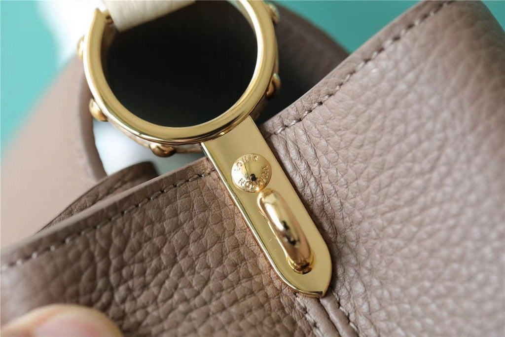 Louis Vuitton Capucines MM Taurillon Smokey Brown Green/ Creme/ Pink For Women, WomenÃƒÂ¢Ã¢â€šÂ¬Ã¢â€žÂ¢s Bags, Shoulder And Crossbody Bags 12.4in/31.5cm Louis Vuitton M59516