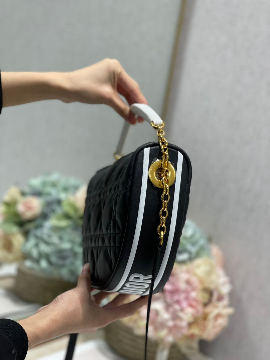 Dior MeDiorum Vibe Hobo Bag Black Cannage, Black Handbags, Crossbody Bags, 30cm CD M7201ONOA_M911