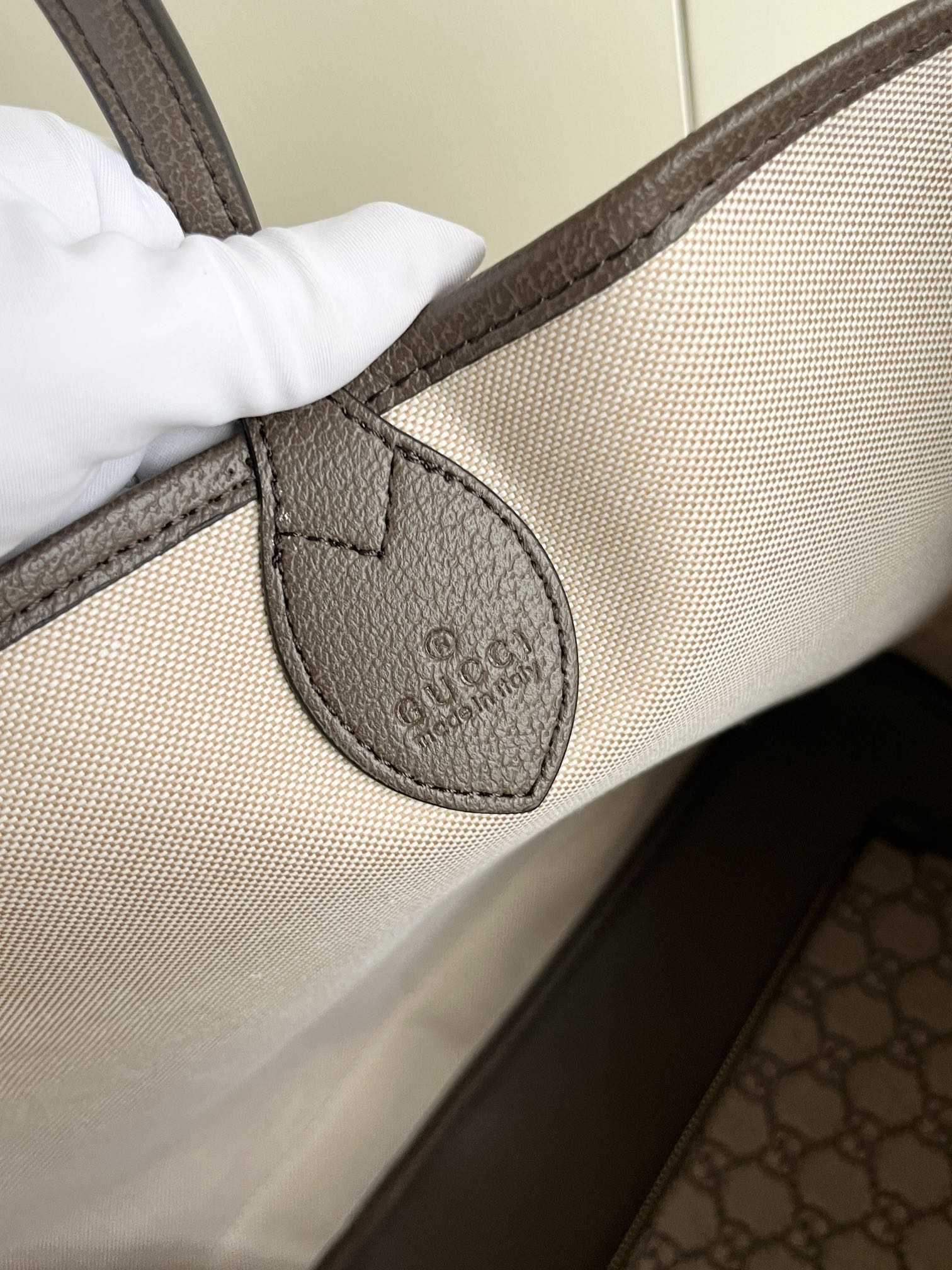 LB - Luxury Bags Gucci 581