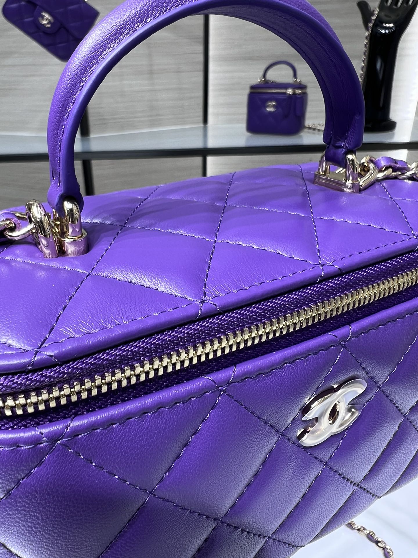Chanelouis Vuittonanity With Chain SiLouis Vuittoner Hardware Purple For Women, Women’s Handbags, Shoulder Bags 6.7in/17cm