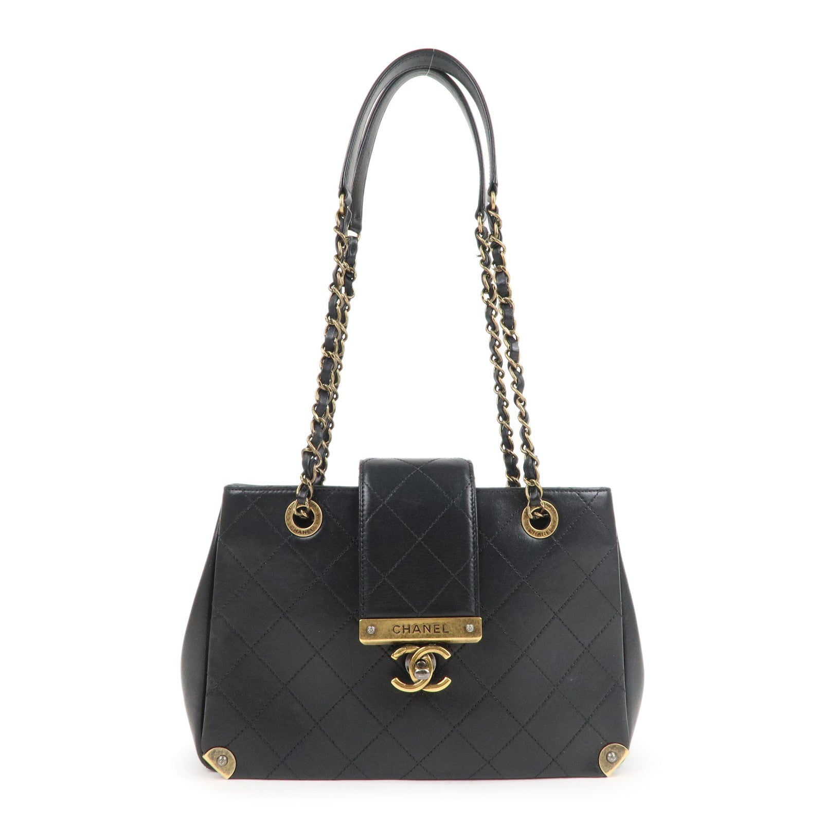 CHANEL Matelasse Lamb Skin Vintage Chain Shoulder Bag Black