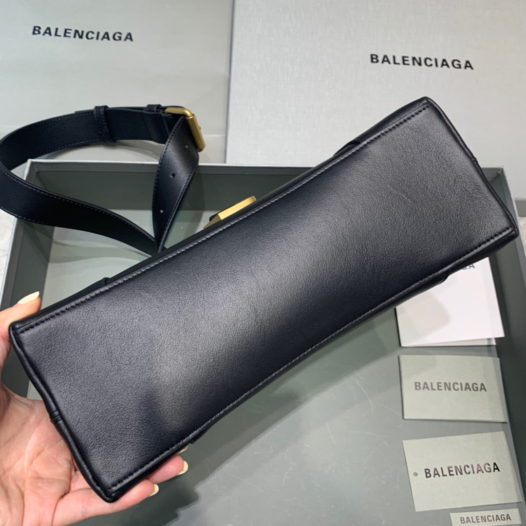 Downtown Small Shoulder Bag In Black, For Women,  Bags 11.8in/30cm 67135329S1M1000