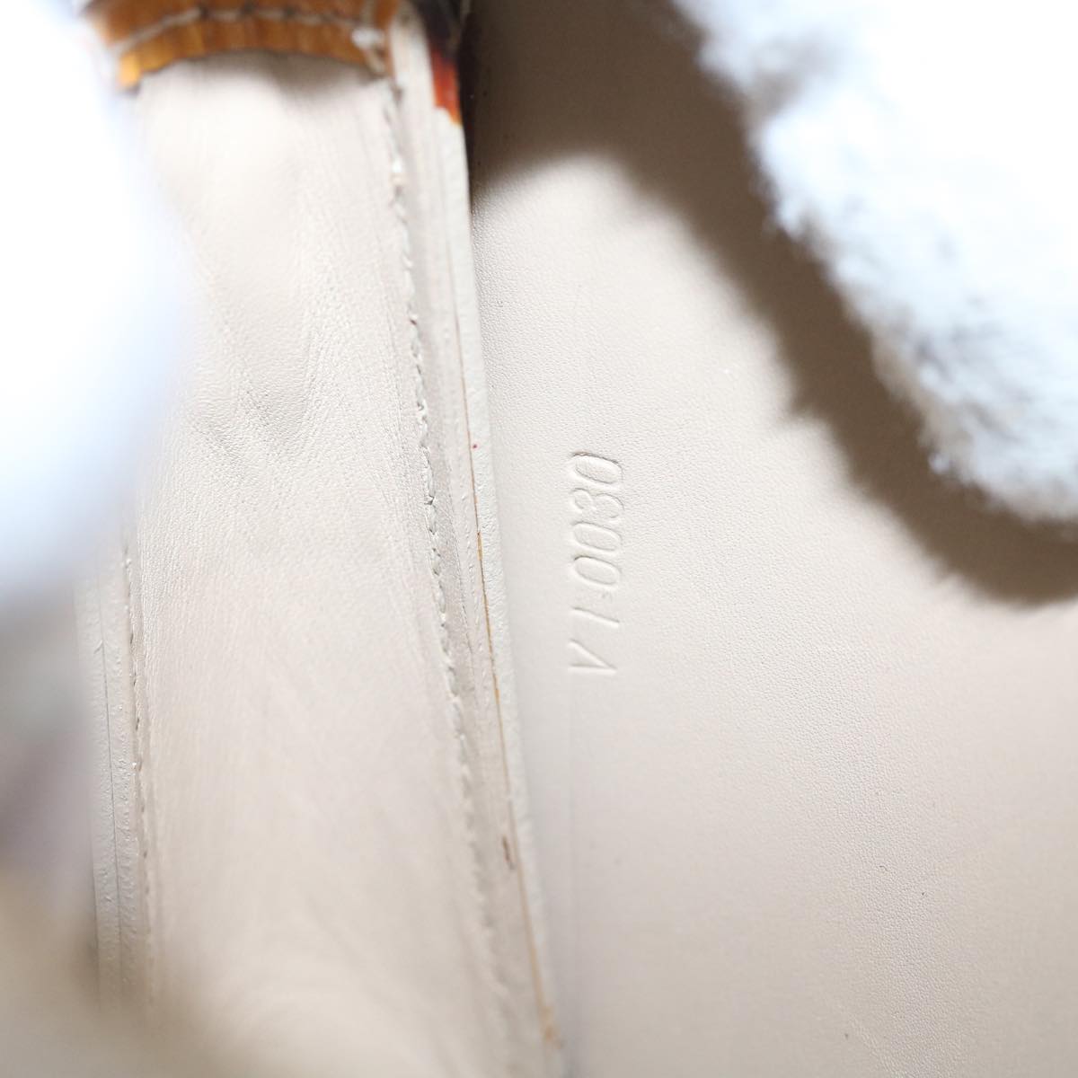 Louis Vuitton Lexington   Leather Clutch Bag
