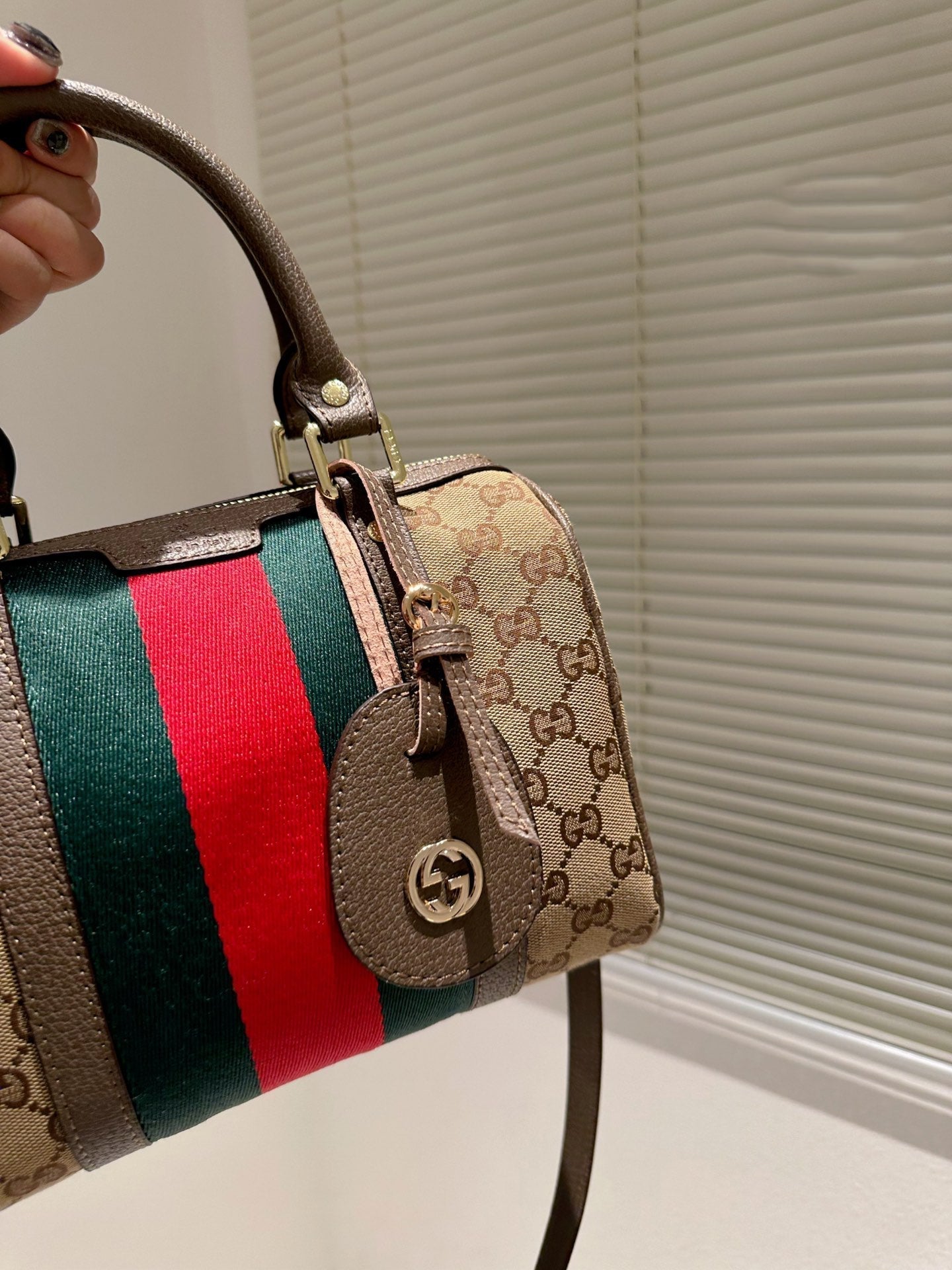 LB - New 1:1 rep  Bags Gucci 523