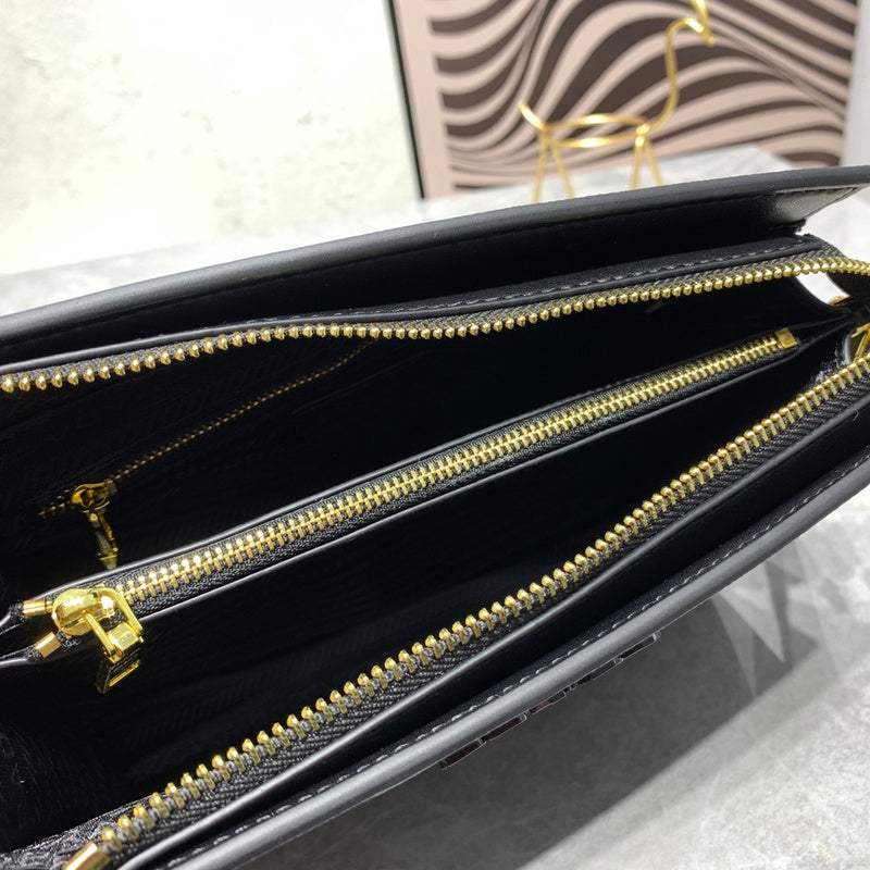 Prada Bags - Luxera Bags - 724