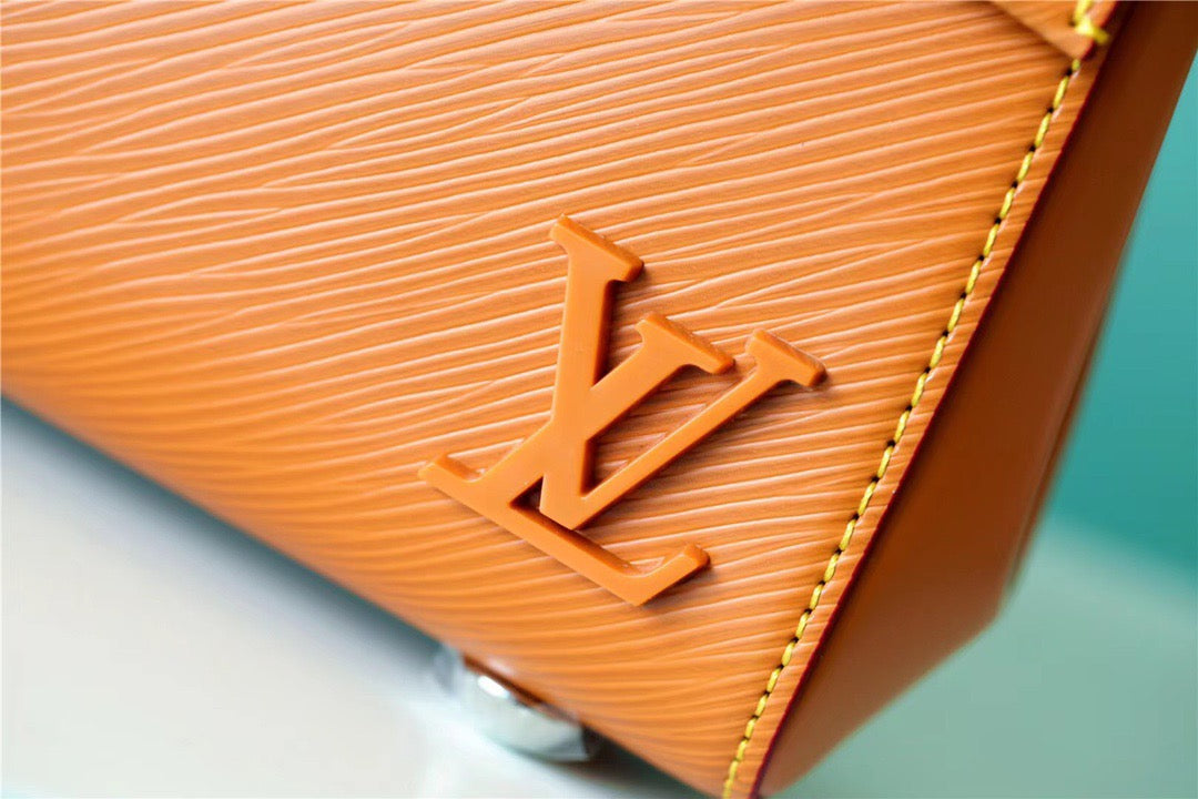Louis Vuitton Cluny Mini Epi Gold Miel For Women,  Shoulder And Crossbody Bags 20cm/7.9in Louis Vuitton M58931