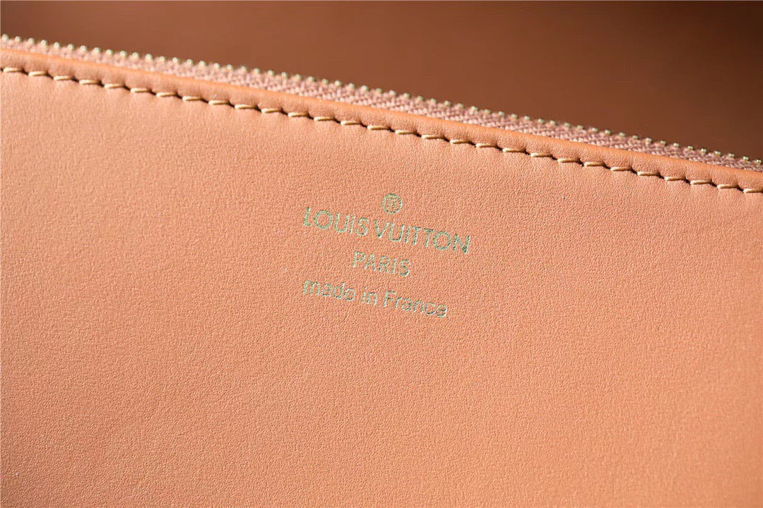 Louis Vuitton Swing Monogram Hazelnut Brown For Women,  Shoulder And Crossbody Bags 24cm/9.4in Louis Vuitton M20396