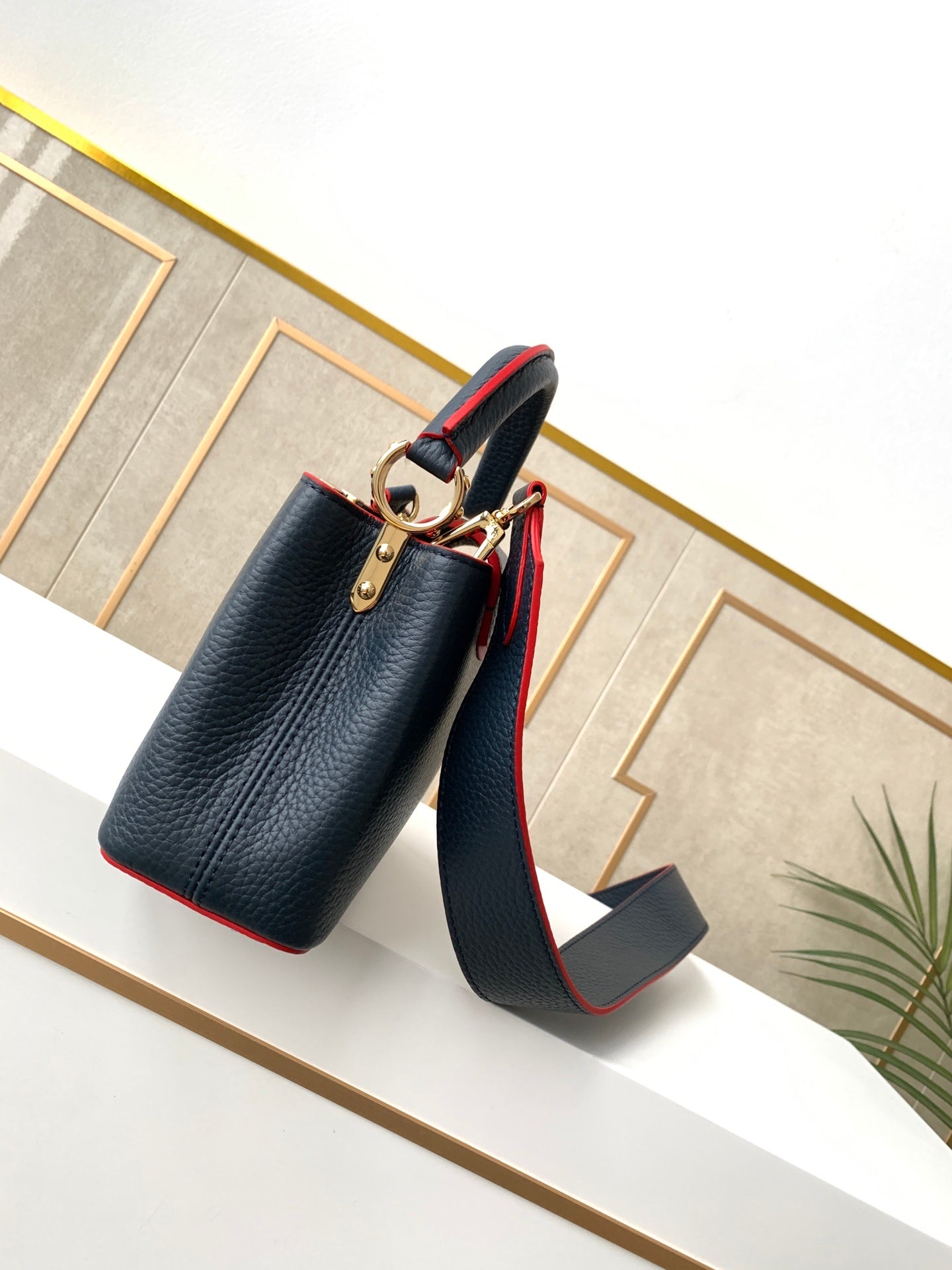 Louis Vuitton Capucines Mini Taurillon Navy Blue For Women,  Shoulder And Crossbody Bags 8.3in/21cm Louis Vuitton